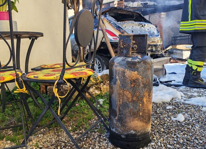 L’incendio di un’auto a Cabanette, una bombola non scoppiata e l’intervento di un poliziotto fuori servizio