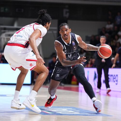 Serata no per Bertram Derthona: Reggio Emilia domina al PalaBigi