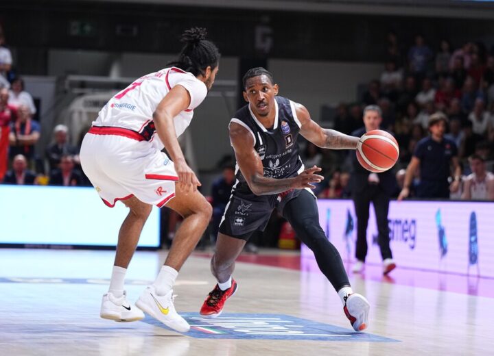 Serata no per Bertram Derthona: Reggio Emilia domina al PalaBigi