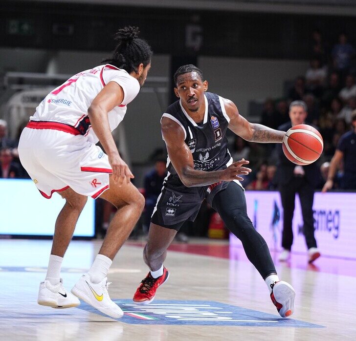 Serata no per Bertram Derthona: Reggio Emilia domina al PalaBigi