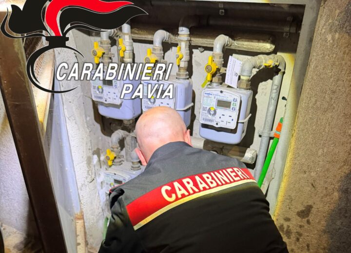 Controlli a Pavia: droga nascosta nei contatori del gas del centro storico