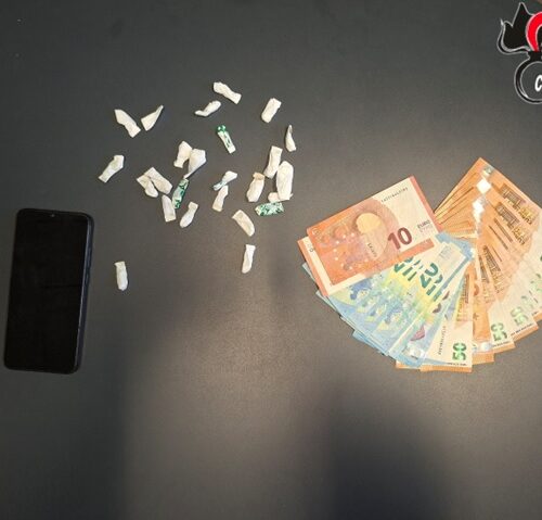 Sorpreso a spacciare di cocaina in centro a Voghera: arrestato 63enne