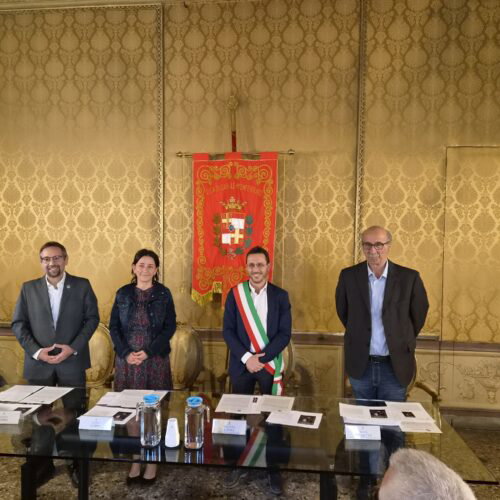 Casale custodisce la memoria di Riccardo Coppo: donato alla città il fondo archivistico dell’ex sindaco