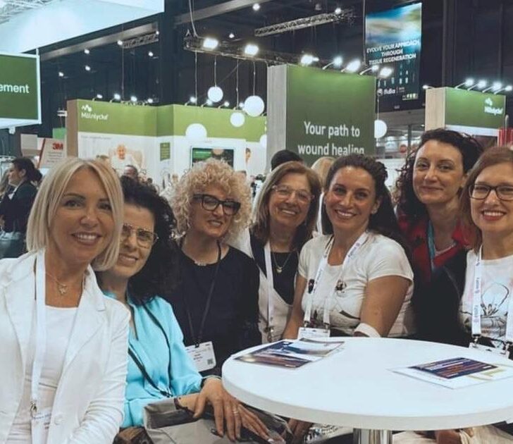 Una ferita infinita guarita da una cura venuta dal futuro: nonna Antonietta torna a camminare