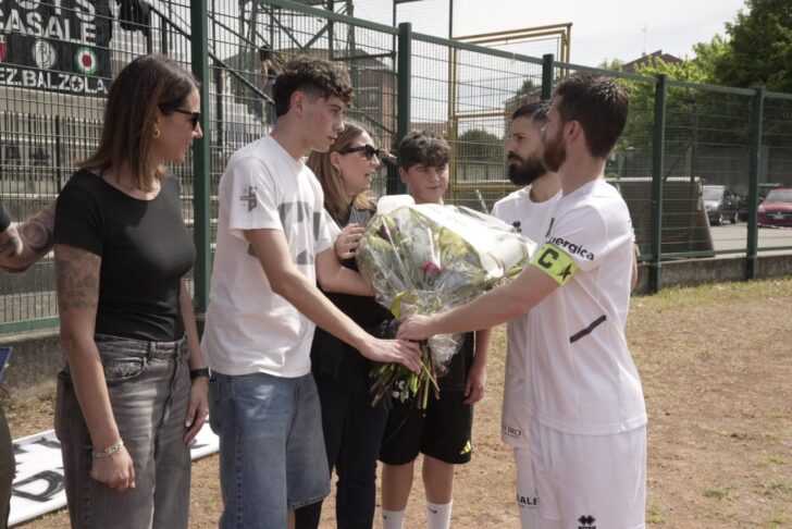 Calcio, il Casale ricorda il tifoso ed ex calciatore Mario Fassino: “Per sempre”