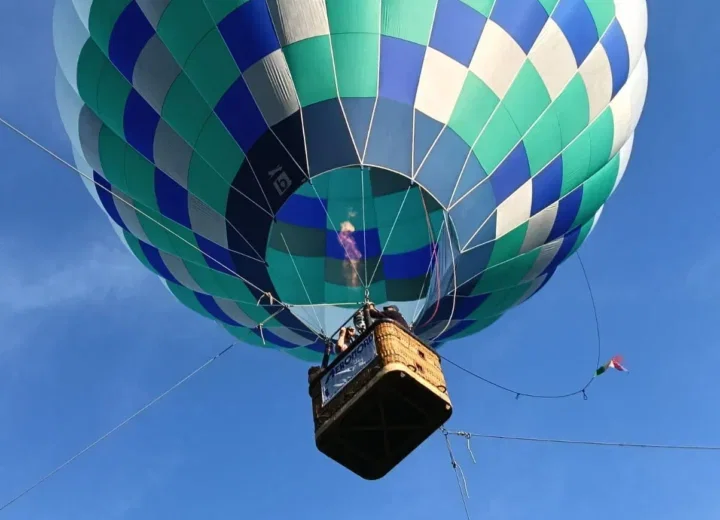 Pasquetta al Forte Acqui: una giornata di festa con giochi, la musica degli Explosion e volo in mongolfiera