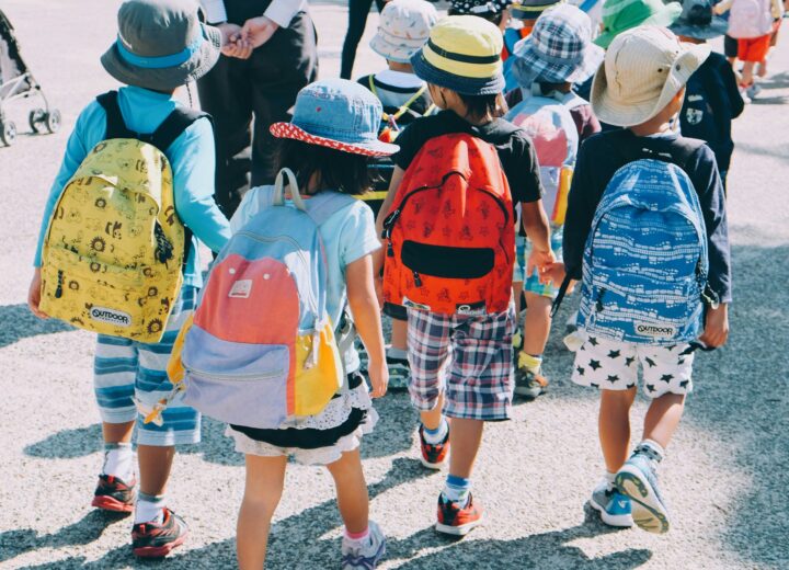 Torna il Pedibus a Casale Monferrato: al via il progetto per accompagnare i bambini a scuola a piedi