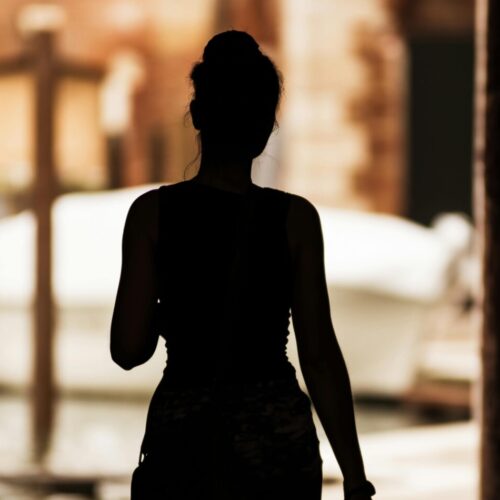 “Il silenzio è complicità”: Andrea e le scuse per il catcalling di altri uomini in centro ad Alessandria