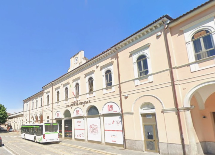 A Voghera un nuovo presidio della Polizia Locale in stazione: “Più sicurezza e collaborazione con i volontari”