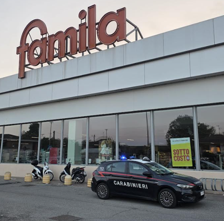 Ladri al Famila di Gambolò: colpo mancato per l’allarme e l’arrivo dei Carabinieri