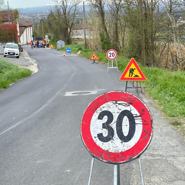 Buche in strada dopo lavori a Valle San Bartolomeo, Sogeri: “Intervento immediato e sanzioni alla ditta”