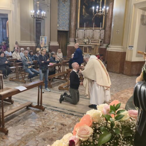 “Sempre più affetto per Santa Rita”: in tanti per far benedire le rose