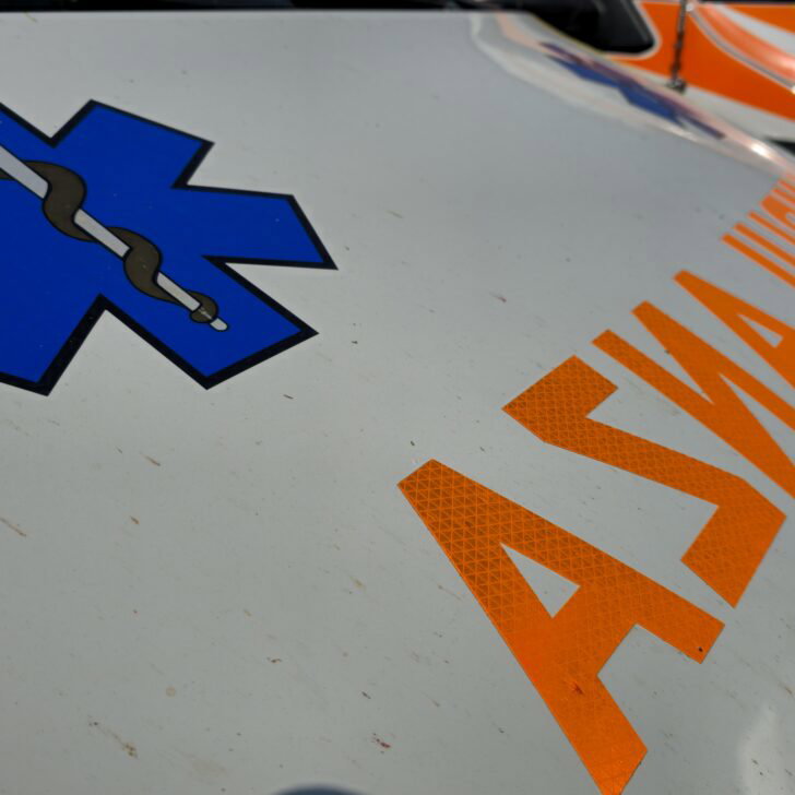 Scontro nella notte a Baveno: muore un motociclista di 38 anni