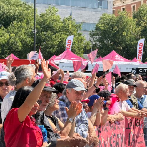 Alessandria in rosa per il Giro. In città anche la famiglia del talento uruguaiano Thomas Silva
