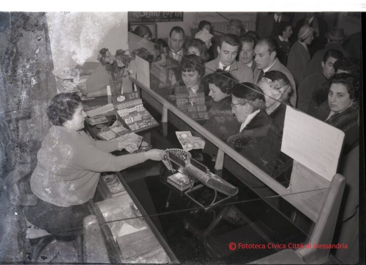 La “Dolce Vita” di Alessandria: le romantiche foto del cinema nel 1960