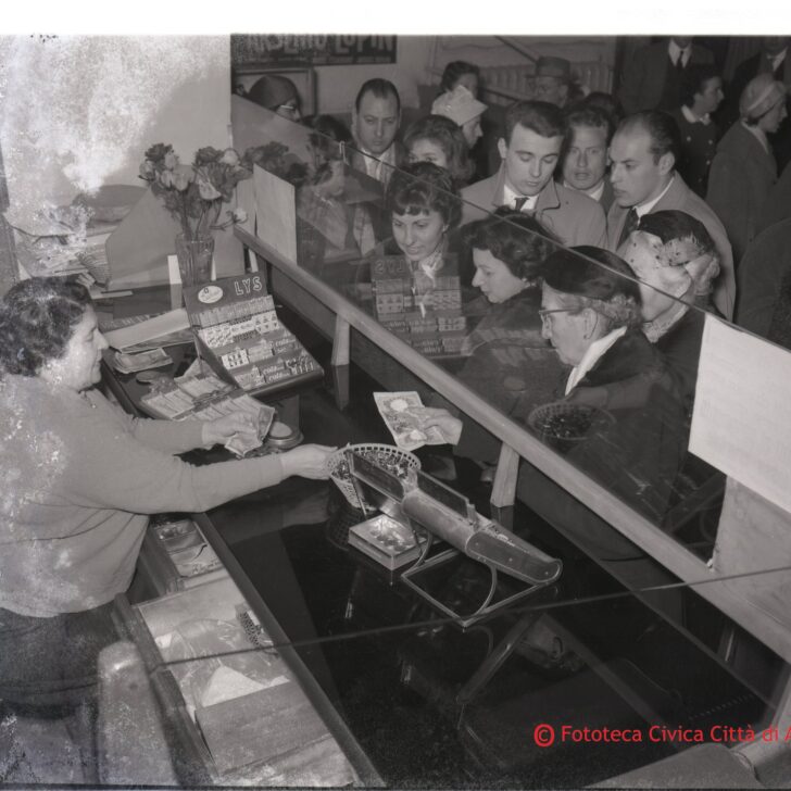 La “Dolce Vita” di Alessandria: le romantiche foto del cinema nel 1960