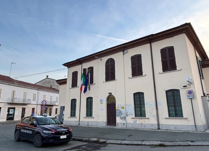Tenta di incendiare l’auto della ex: individuato e arrestato dai Carabinieri
