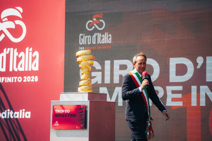 Il Giro ad Alessandria: oltre 80 scatti per rivivere una giornata in rosa