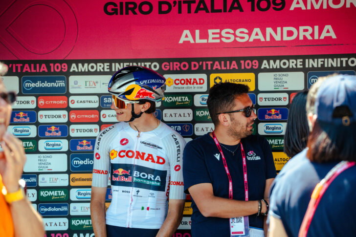 Il Giro ad Alessandria: oltre 80 scatti per rivivere una giornata in rosa