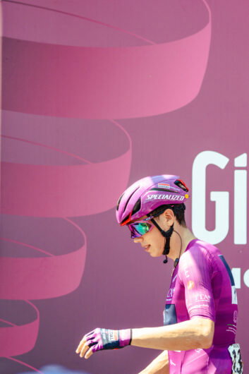 Il Giro ad Alessandria: oltre 80 scatti per rivivere una giornata in rosa