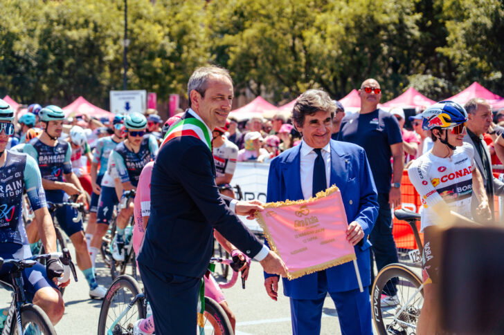 Il Giro ad Alessandria: oltre 80 scatti per rivivere una giornata in rosa