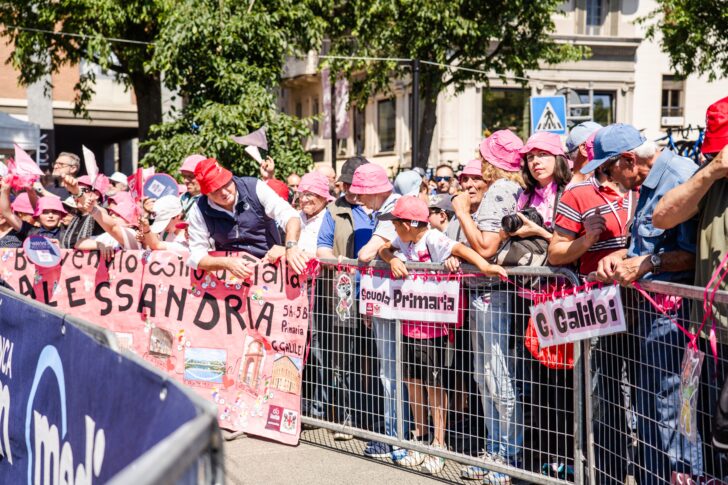 Il Giro ad Alessandria: oltre 80 scatti per rivivere una giornata in rosa