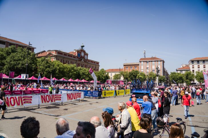 Il Giro ad Alessandria: oltre 80 scatti per rivivere una giornata in rosa