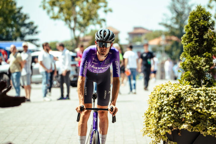 Il Giro d’Italia colora di rosa Voghera: le foto di Vasco Pastorino