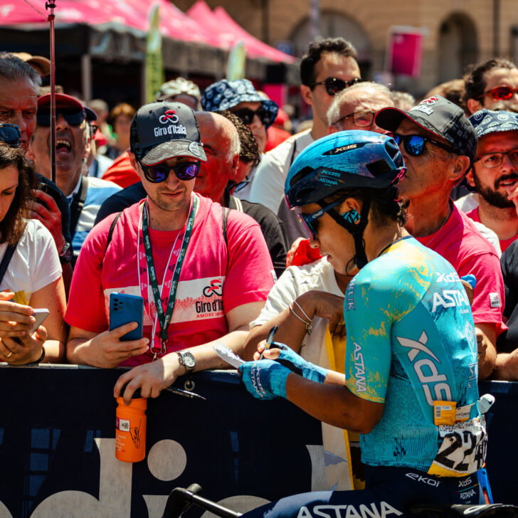 Il Giro d’Italia colora di rosa Voghera: le foto di Vasco Pastorino