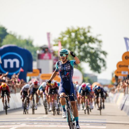 Giro d’Italia: Alec Segaert ha vinto la tappa a Novi