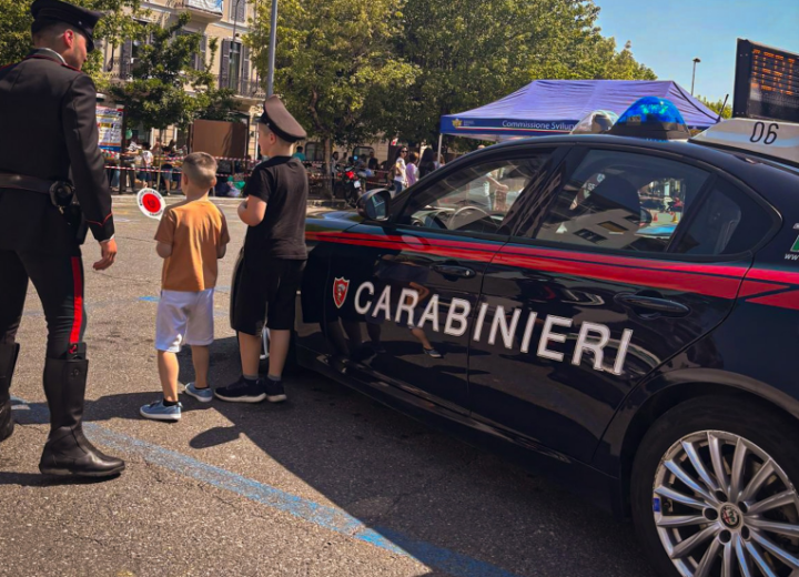 Lezioni di guida per i più giovani a Stradella grazie ai Carabinieri