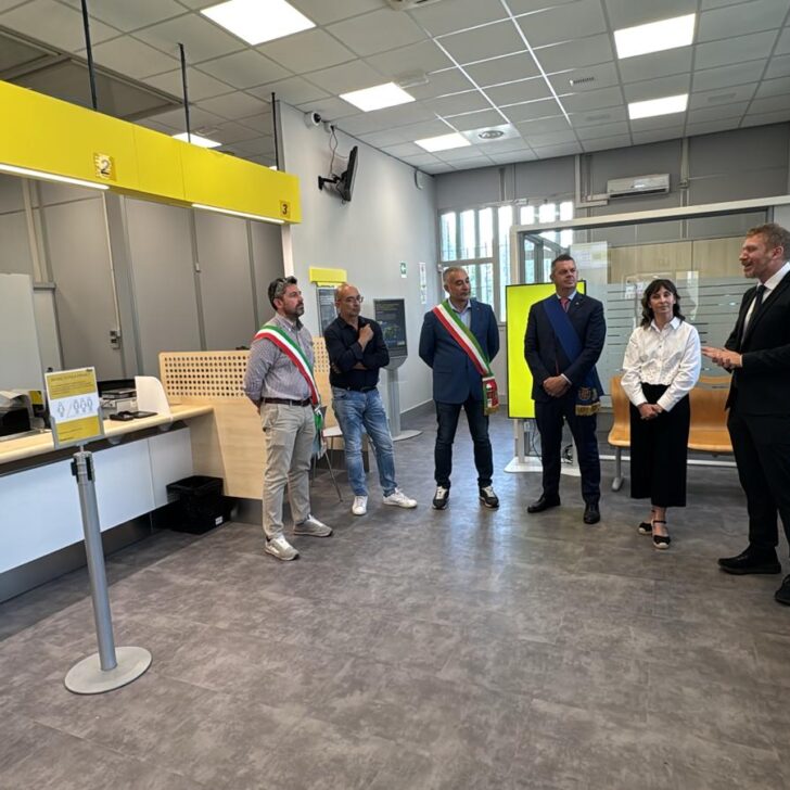 Inaugurato il rinnovato ufficio postale di Sale: sarà possibile fare anche il passaporto