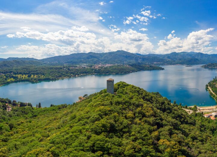 Laghi cristallini, trekking e grandi eventi: l’estate del Distretto Turistico dei Laghi entra nel vivo