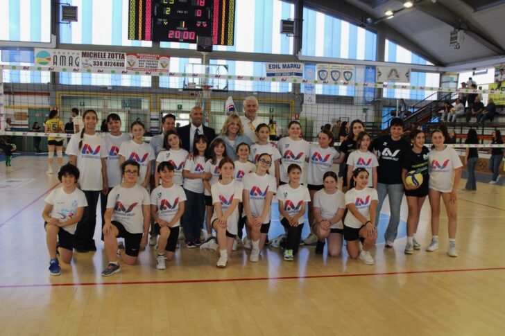 Acrobatica Alessandria vince al Palacima. Questa sera la festa in Piazzetta per i 10 anni del club