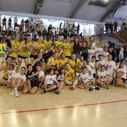 Acrobatica Alessandria vince al Palacima. Questa sera la festa in Piazzetta per i 10 anni del club