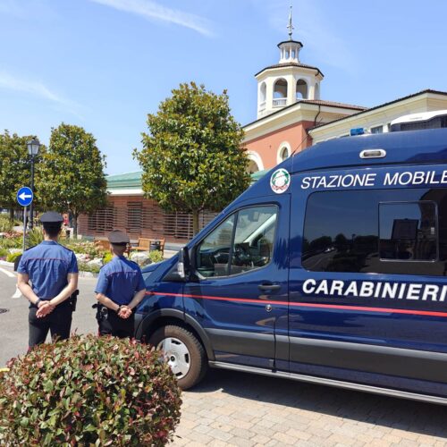 Rafforzati i controlli dei Carabinieri durante i pre-saldi
