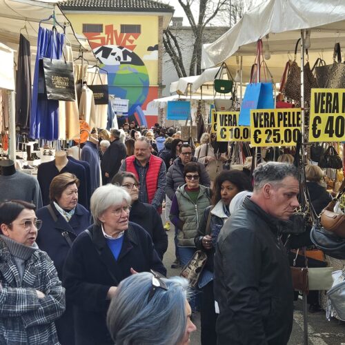 Gli Ambulanti di Forte dei Marmi domenica 24 maggio tornano a Valenza