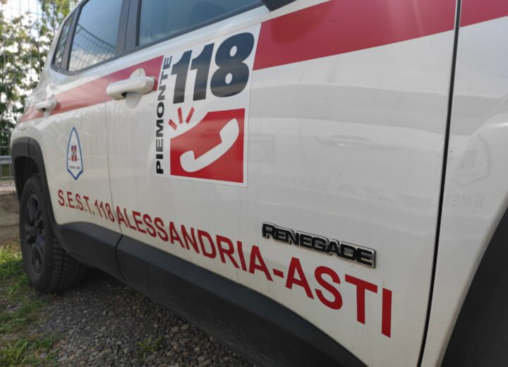 Scontro tra una bici e un’auto a Casale: il ciclista non ce l’ha fatta