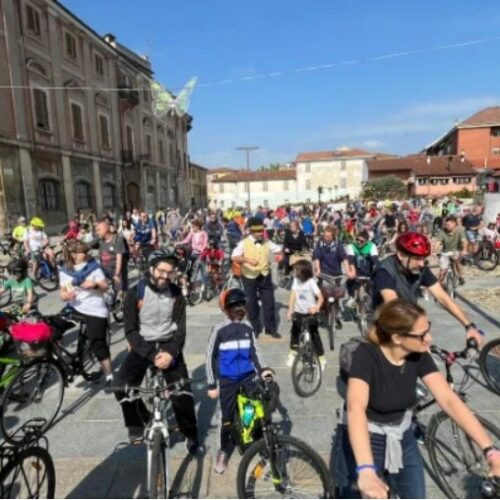 “Bimbimbici & Bicincittà”: domenica Alessandria pedala per sicurezza, inclusione e mobilità sostenibile