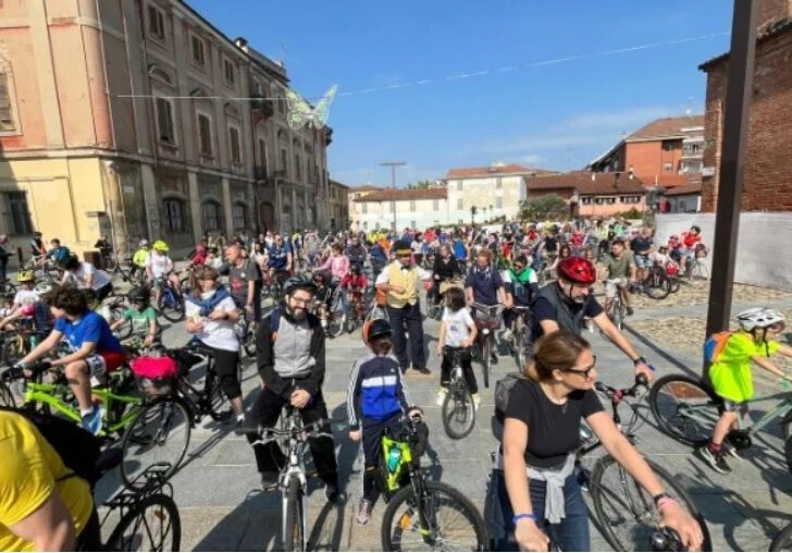 “Bimbimbici & Bicincittà”: domenica Alessandria pedala per sicurezza, inclusione e mobilità sostenibile