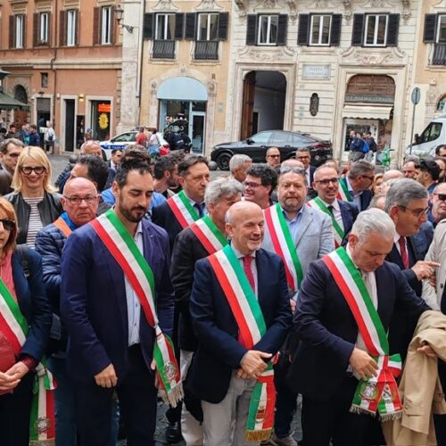 Sindaci dei Comuni montani in piazza a Roma contro il declassamento: “A rischio risorse e servizi”