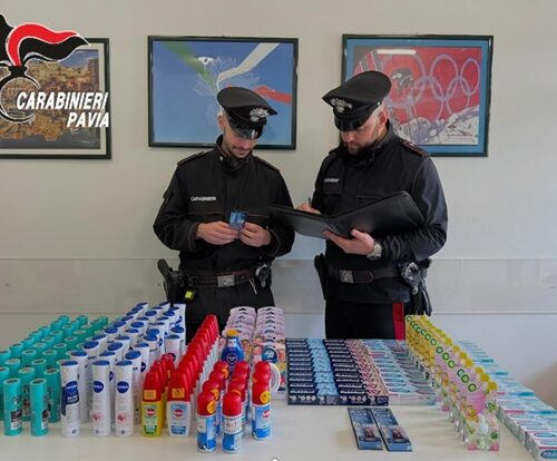 Cosmetici rubati nel baule dell’auto: tre denunciati dai Carabinieri a Gravellona Lomellina