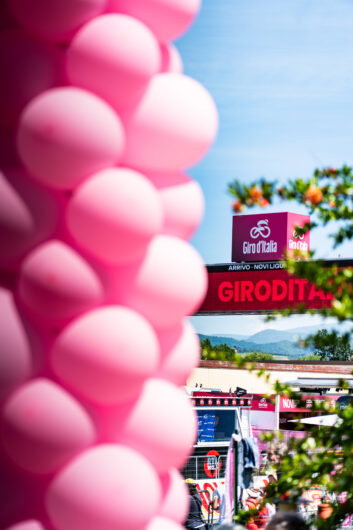 Aspettando la partenza del Giro ad Alessandria: le foto della tappa a Novi Ligure
