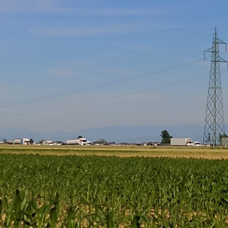Tragedia sulla autostrada A21: muore un operaio dopo essere stato investito