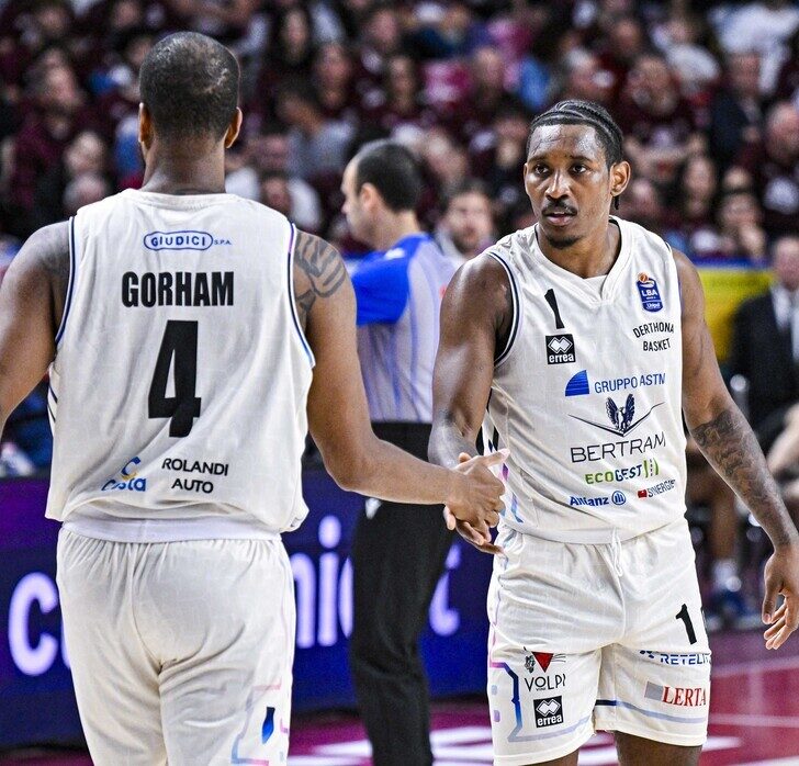 Bertram Derthona, falsa partenza ai playoff: Venezia si impone in gara 1