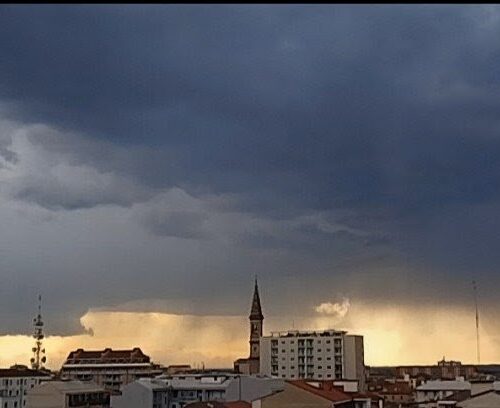 Maltempo e grandine in provincia: Vigili del Fuoco al lavoro per alcuni incidenti
