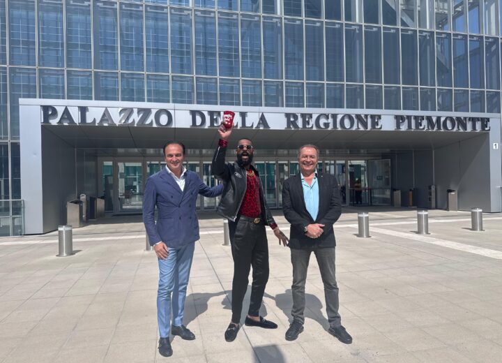 Wrestling a Torino: la superstar Montez Ford accolto al Grattacielo Piemonte