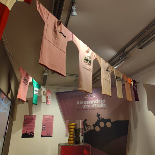 “Una lunga storia d’amore”: una mostra su Alessandria e il Giro d’Italia, dai gregari ai campioni