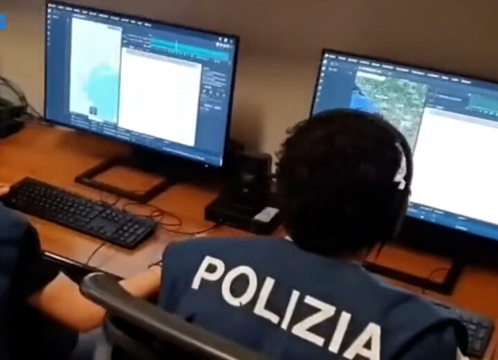 Operazione antidroga della Polizia: in provincia due arresti, undici indagati e sequestrati coltelli e un bastone
