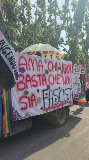 Una festa di colori: ad Alessandria è partito il corteo del Pride